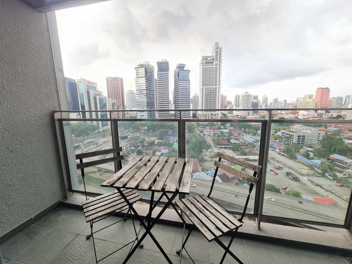 Summer Suites Apartment @Klcc By Sarah'S Lodge Kuala Lumpur Dış mekan fotoğraf